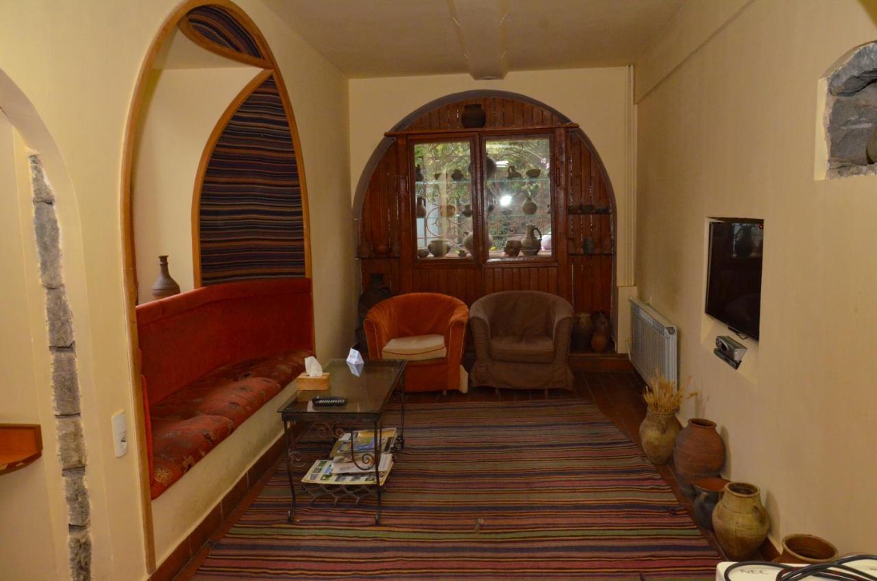 Hotel Mirhav Goris Exterior foto