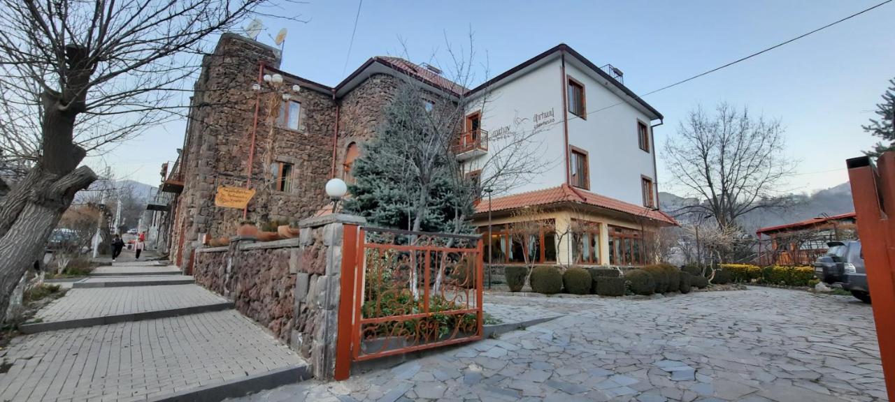 Hotel Mirhav Goris Exterior foto