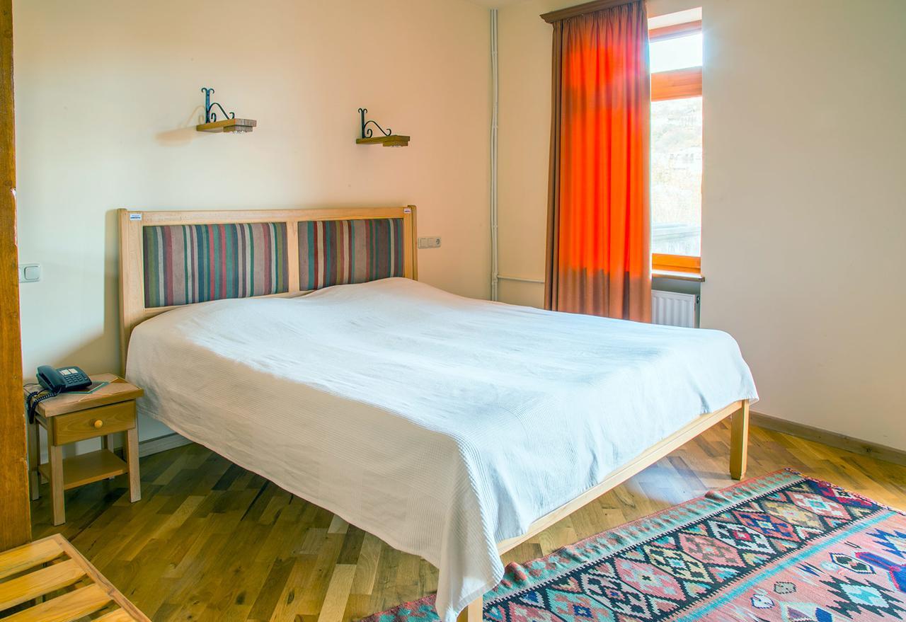 Hotel Mirhav Goris Exterior foto
